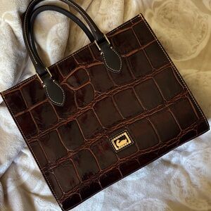 Elegant Brown Crocodile-Embossed Tote Bag